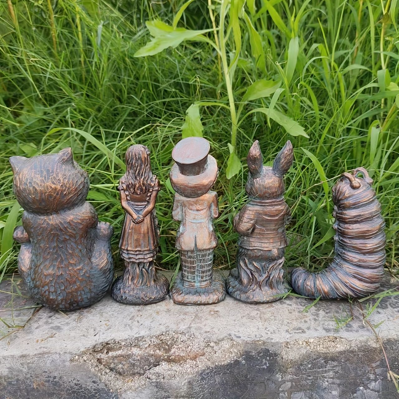 423548871